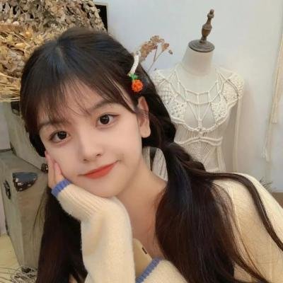 少女嬉春
